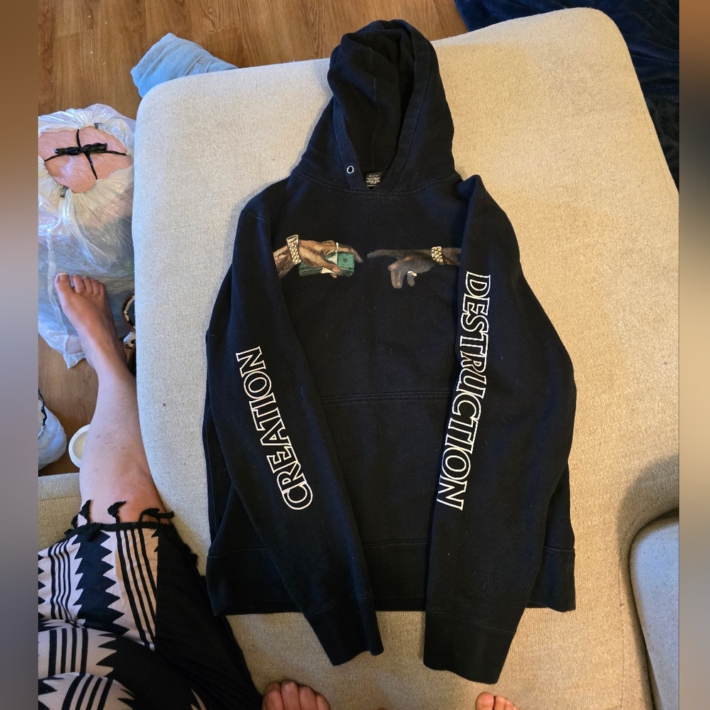 Mens Medium Destruction/Creation Sweatshirt. Good Condition, Black